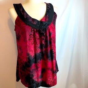 Dress Barn Sleeveless, Floral, Top.